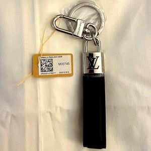 Brand New Louis Vuitton Padlock Dragonne